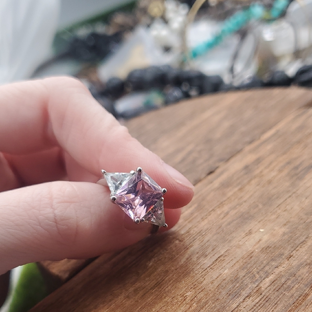 Elegant Silver Tone and Pink Champagne Bauble Gemstone Ring Size 6 R824